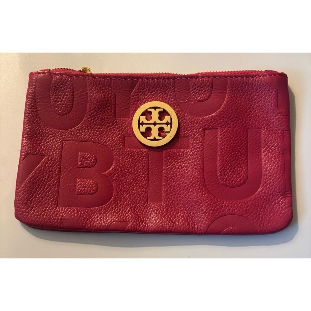 Rare Tory Burch Leather Embossed Logo Clutch in Focaccia